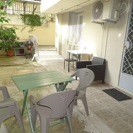 Holargos For Up To 3 Persons Athens