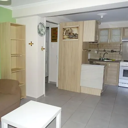 Holargos For Up To 3 Persons Athens