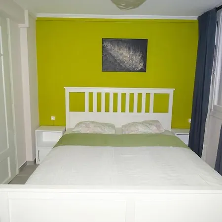 Holargos For Up To 3 Persons Athens